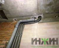 Монтаж труб водопровода и канализации в газосиликатном доме в Красногорске