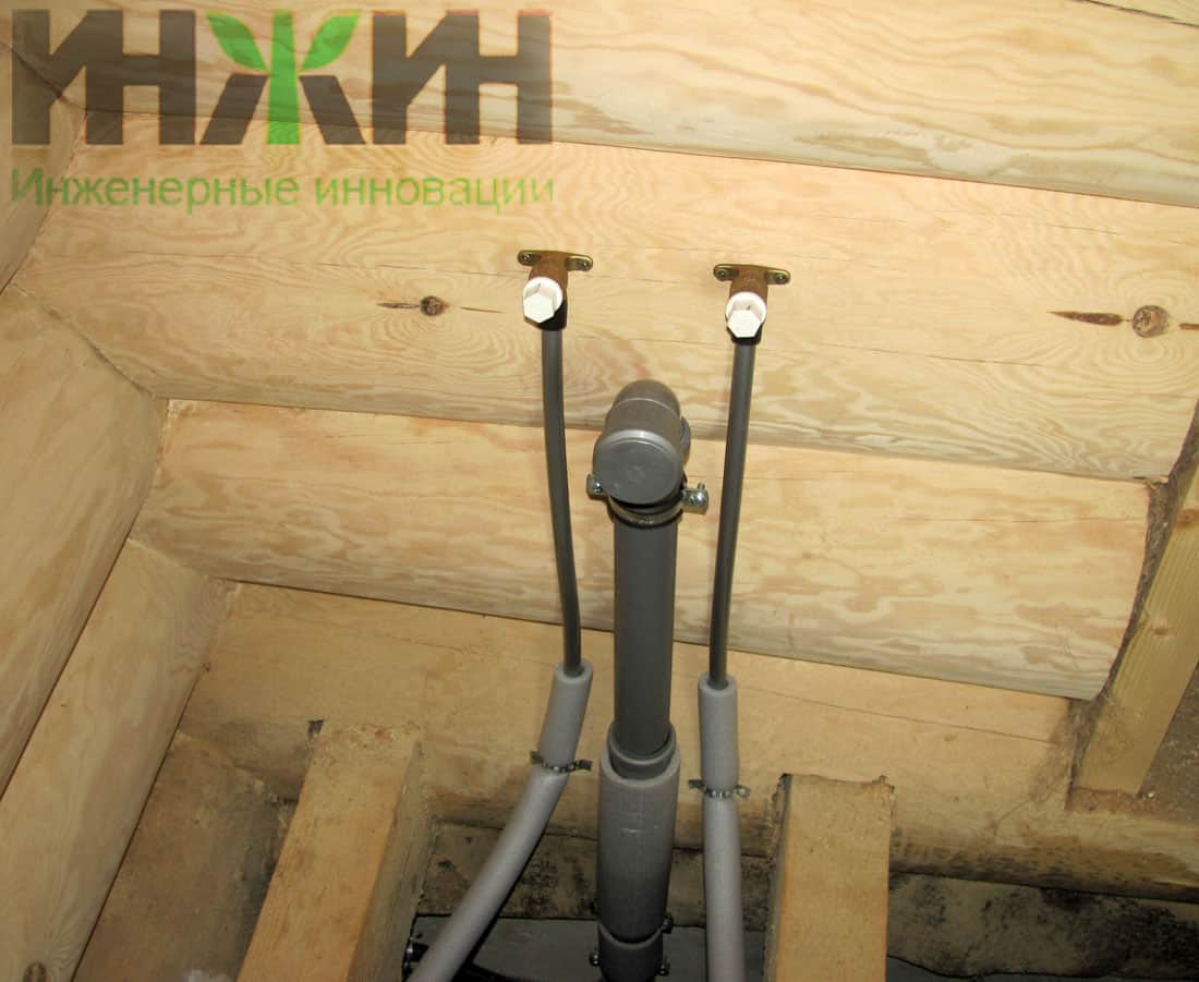Монтаж подводки водопровода и канализации в санузле деревянного дома