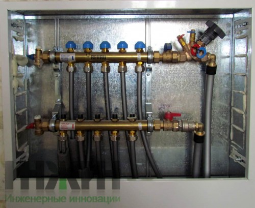 Коллектор отопления Rehau 021