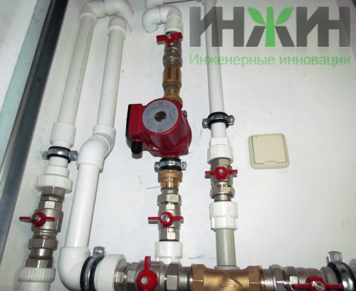 Монтаж насоса Grundfos в котельной, фото 096