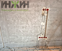 Монтаж электропроводки в стене дома из газоблоков в КП "Березовый парк 4")