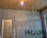 Монтаж электрики по стенам и потолкам дома в КП "Березовый парк 4"