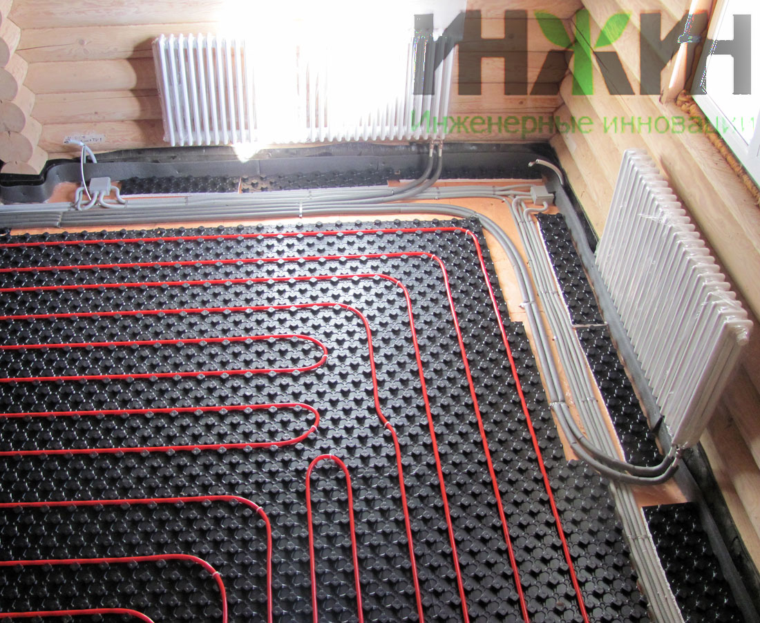 Отопление в деревянном доме, монтаж радиатора и водяного теплого пола