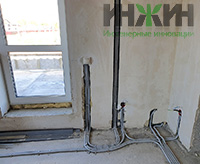 Монтаж электрокабелей в стене дома в КП "Дачный-2"