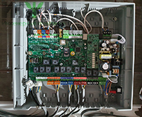 Контролер отопления ZONT Climatic 1.3 в котельной дома в Королёве