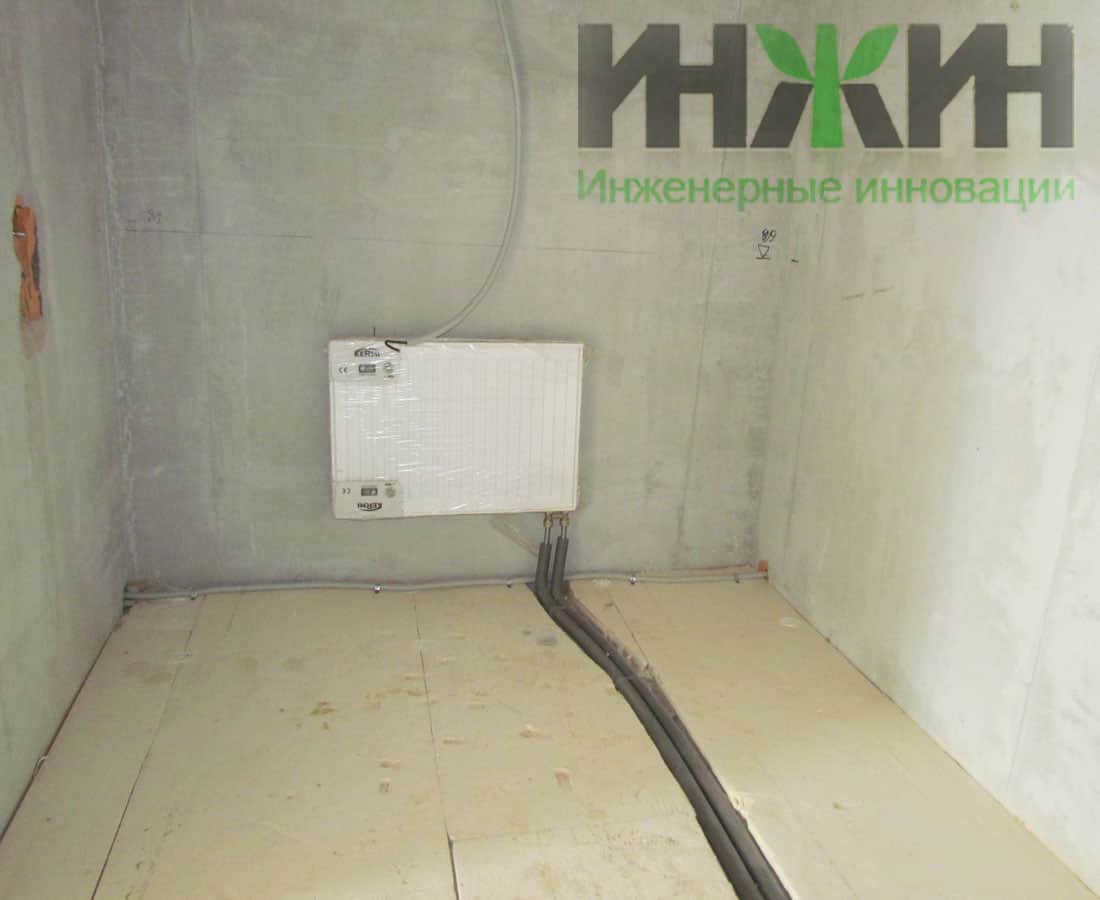 Монтаж радиатора отопления Kermi в доме 081