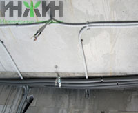 Монтаж скрытой электропроводки на потолке