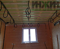 Монтаж электрики, электропроводка на потолке дома в КП "Новорижский Эдем"