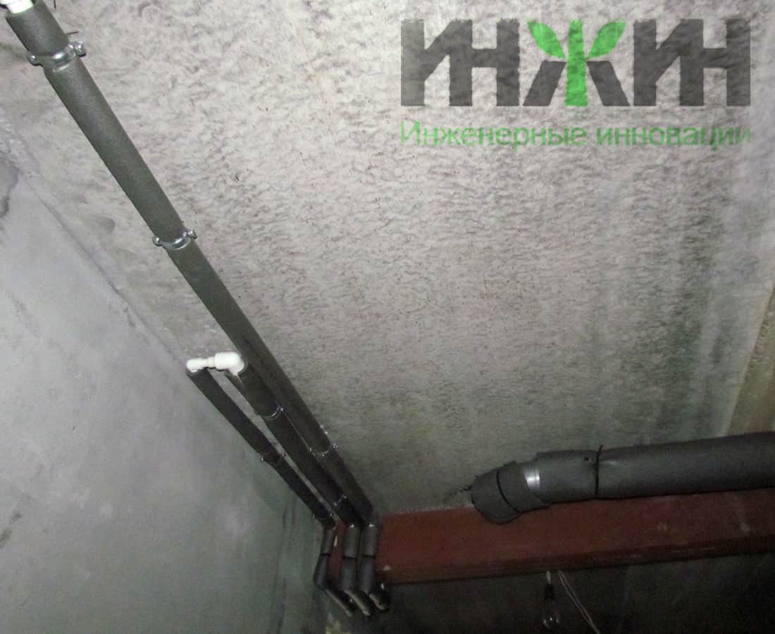 Монтаж труб водоснабжения и канализации в подвале дома