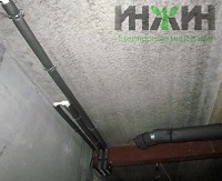 Монтаж водопровода и канализации в доме в КП "Лосиноостровские Усадьбы", трассы на потолке