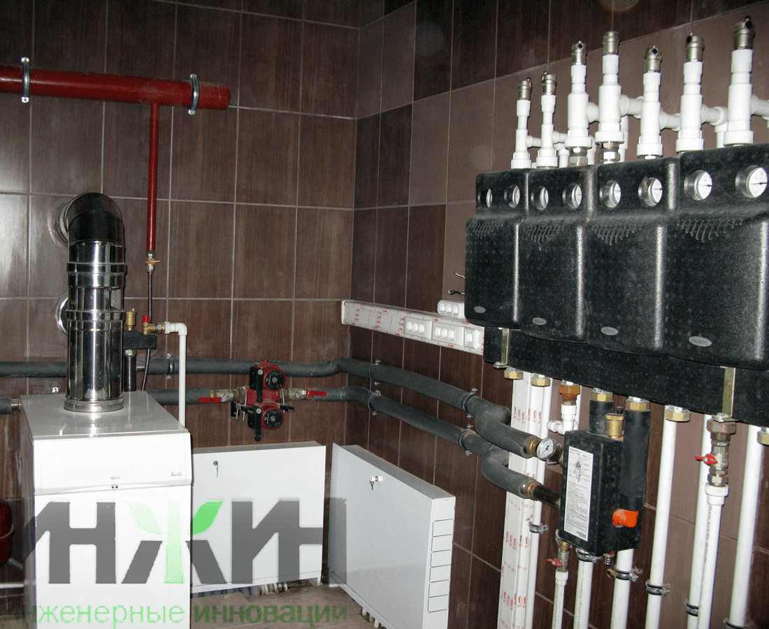 Монтаж коллектора Meibes с гидравлической стрелкой и насосными группами для отопления в котельной частного дома в Московской области
