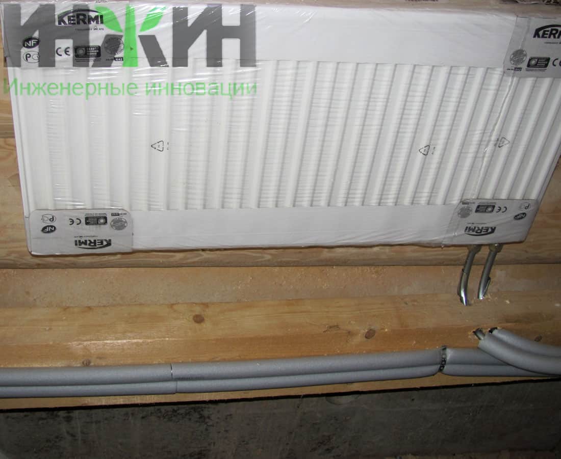 Монтаж радиатора отопления Kermi в деревянном частном доме