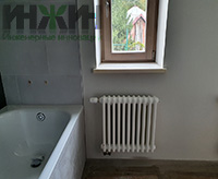 Монтаж радиатора Arbonia с нижним подключением в доме в Москве