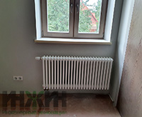 Отопление дома в Москве, монтаж радиатора Arbonia с нижним подключением