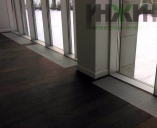 Конвекторы Kampmann под витражными окнами