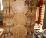 Декоративная электропроводка в деревянном доме