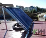 Монтаж солнечного коллектора на плоской кровле